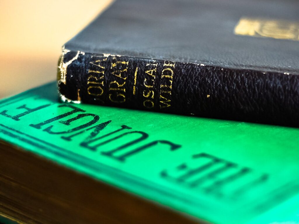 (18/52) Old Books